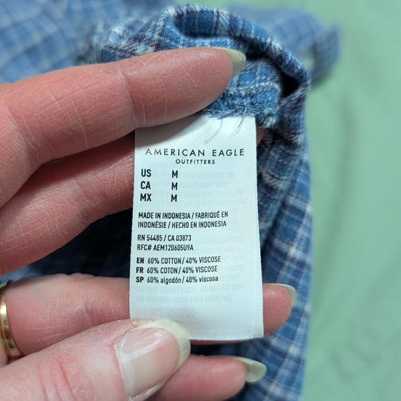 American Eagle Outfitters Blue Checkered Casual Shirt, Size Medium - Picture 8 of 9